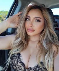 female call girls Goa